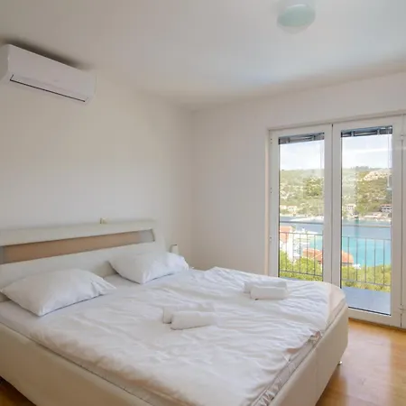 Vacation House Glorious * Mali Drvenik