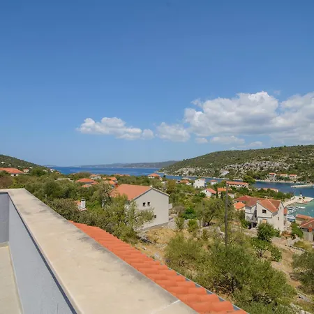 Vacation House Glorious Villa *