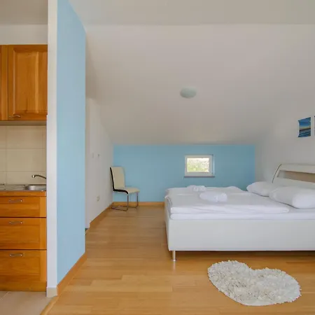 Vacation House Glorious * Mali Drvenik