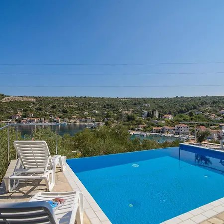 Vacation House Glorious * Mali Drvenik