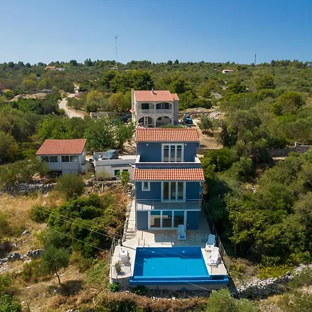Vacation House Glorious Villa Mali Drvenik