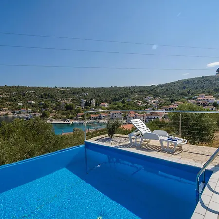 Vacation House Glorious Drvenik Mali